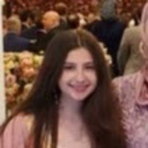 Meet your Posher, Yasmine